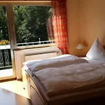 Lejlighed Modern With 2 Bathrooms In *