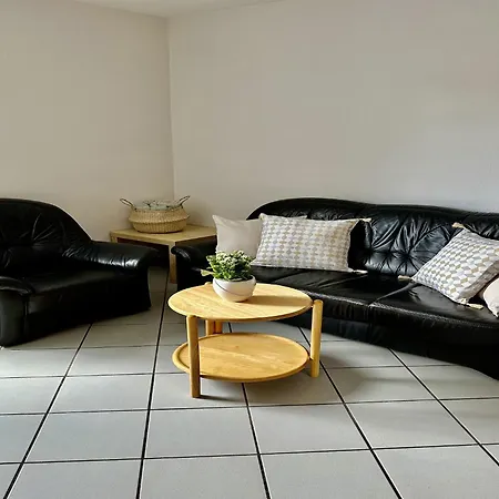 Modern With 2 Bathrooms In Apartment