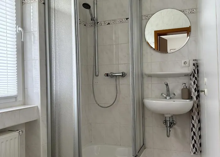 Modern With 2 Bathrooms In *