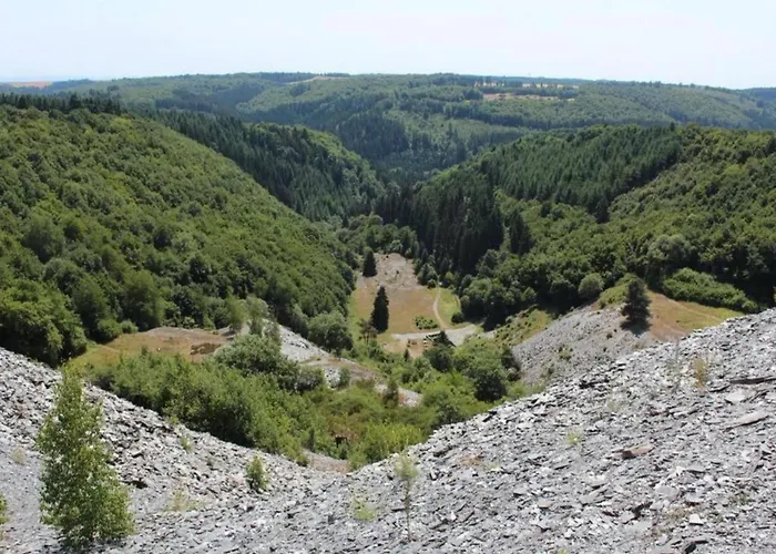 Modern With 2 Bathrooms In *