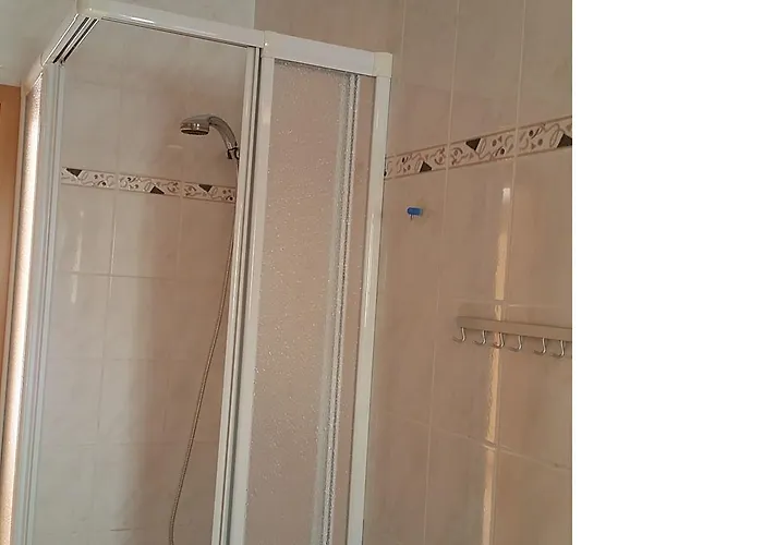 דירה Modern With 2 Bathrooms In *